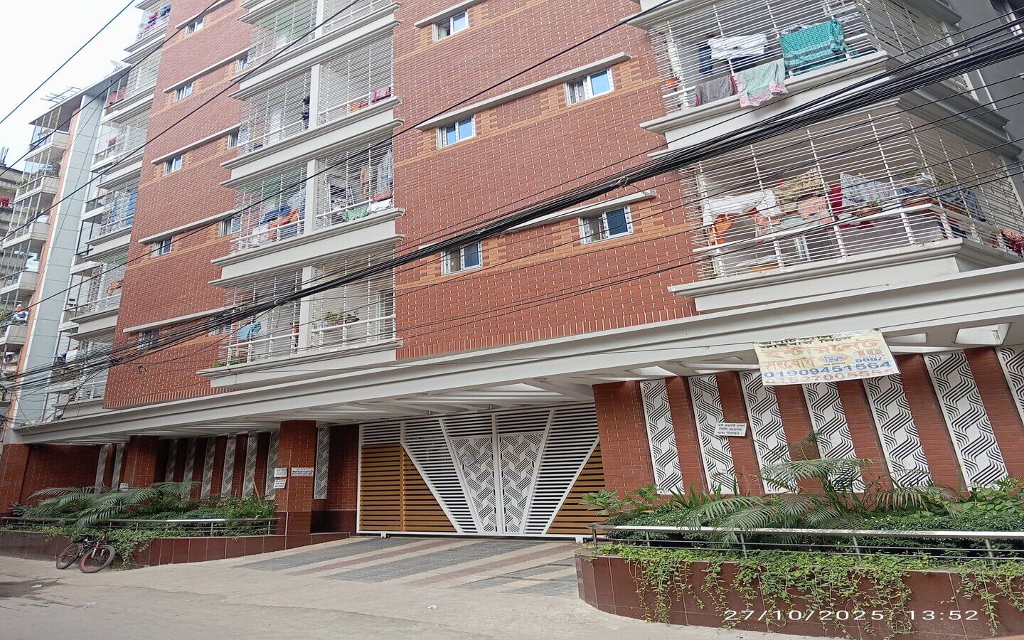 1250 sft Ready Flat at Monipur